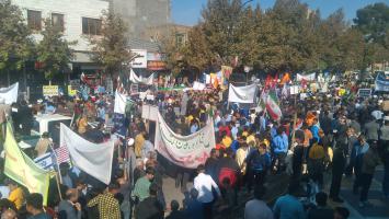 حضور گسترده دانش آموزان کاشمری در راهپیمایی ۱۳ آبان